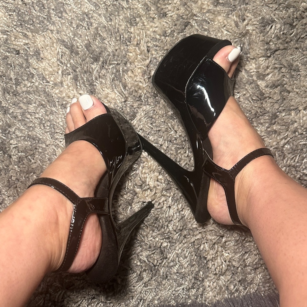 Elegant Black Stiletto Heels
